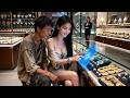 鄉下小夥帶老婆買鑽戒被櫃姐翻白眼，正欲離場時，神豪系統啟動：為老婆花錢百倍返現，額外解鎖親密值翻倍暴擊！憑藉寵妻實現逆襲！#短劇#逆襲#爽文#系統#穿越