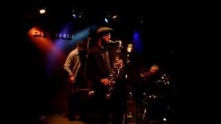 a night in tunisia(チュニジアの夜)-Raymond McMorrin(ts),Hiroshi Yamazaki(ds)