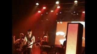 Tom Vek - A Chore @ Heaven