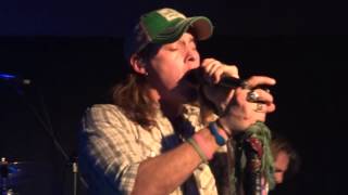 Jason Michael Carroll  "Meet Me In The Barn"