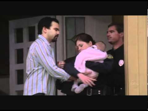 Gaby se sépare de Lilly (Desperate Housewives, 2x20 - How To Save A Life)