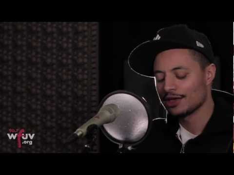 José James - "Simply Beautiful" (Live at WFUV)