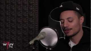 José James - "Simply Beautiful" (Live at WFUV)