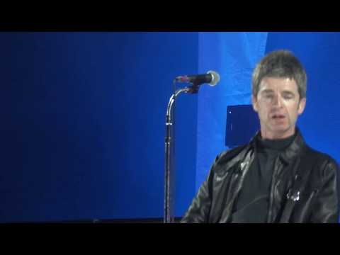 noel gallagher - keep on reaching - orpheum theatre, los angeles
