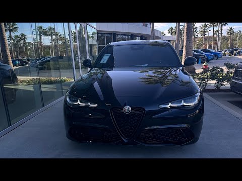 2023 ALFA ROMEO GIULIA SPRINT REVIEW AND PERFORMANCE TEST DRIVE !! (BASE MODEL)