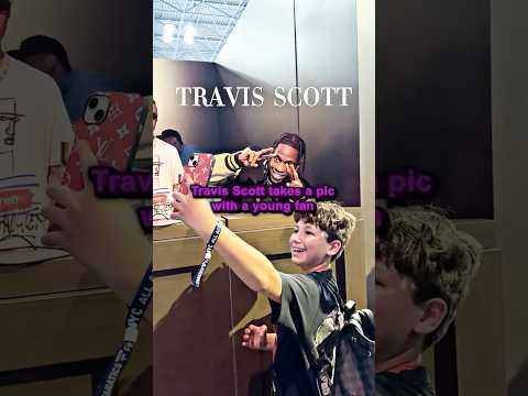 He’s a real one for dapping Chase B 💯🙌 #TravisScott