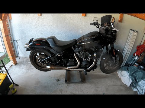Finally Installing a NEW EXHAUST on my HARLEY!!! SP Concepts Big Bore 4.5 sounds SICK