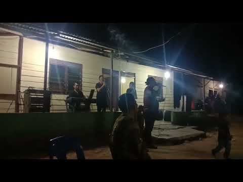 lagu batak huhaholongi doho..   live bersama trio century witz binsar sinaga