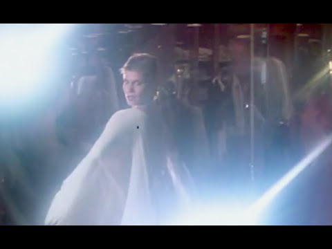 Night Games (1980) - Shopping scene