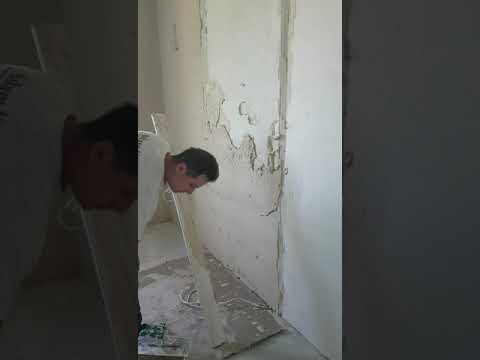 Ręczne tynkowanie ścian tynkiem lekkim przez firmę ‎@Adam Kruzel 