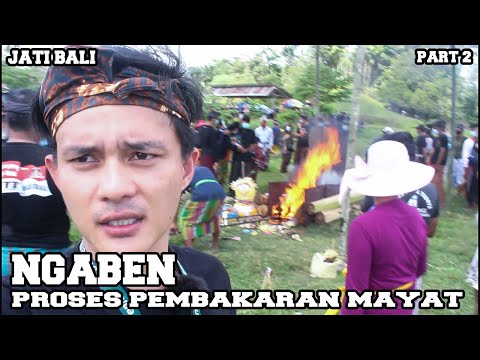 PROSES PEMBAKARAN MAYAT UMAT HINDU BALI