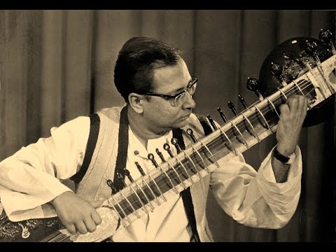 Pandit Nikhil Banerjee -   Raag Charukeshi
