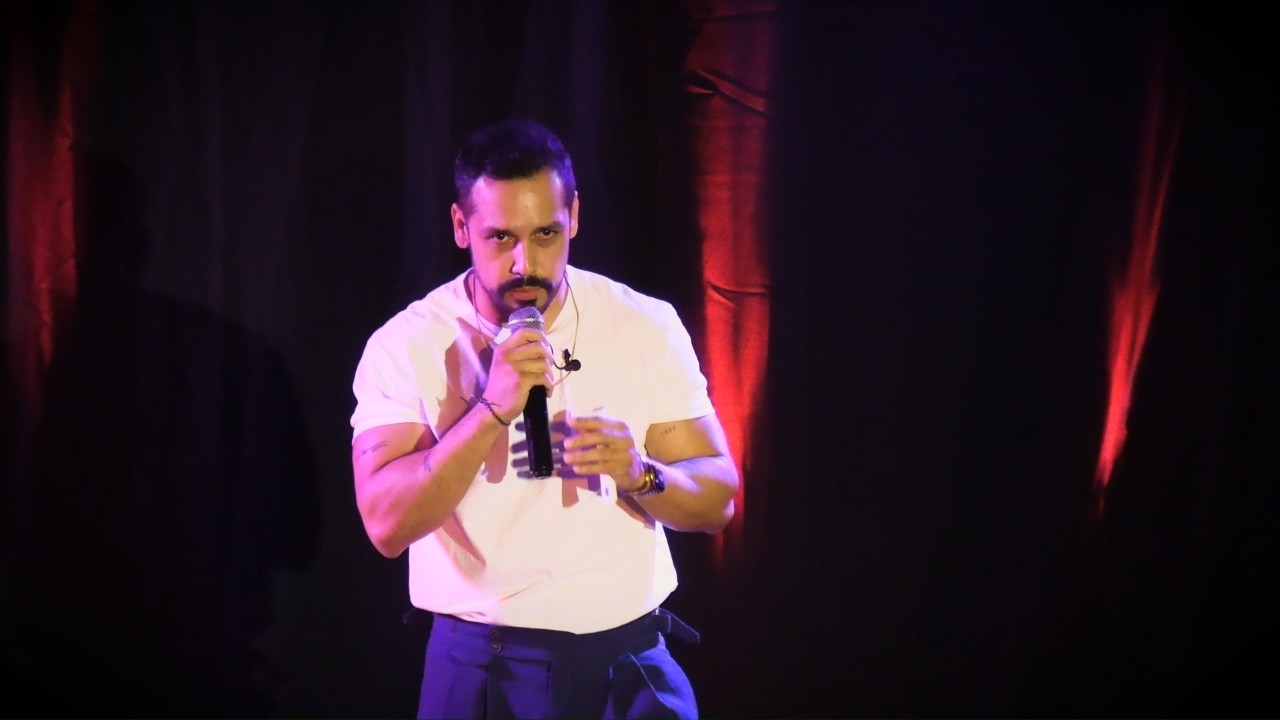 El gimnasio nunca fue solo un gimnasio | Alfonso Molina | TEDxUNICA