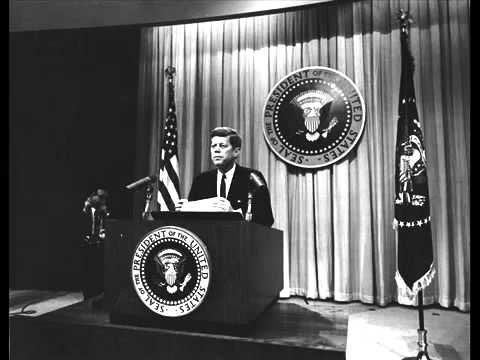 President John Fitzgerald Kennedy - holds his thirtieth news conference ( April 11, 1962 )