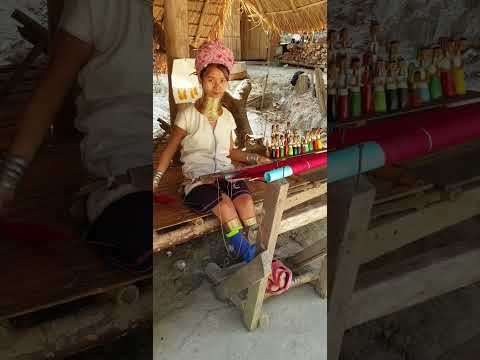 Long Neck Karen, vila tribal Baan Tong Luang de Chiang Mai, Tailândia. Experience Travel Tailândia