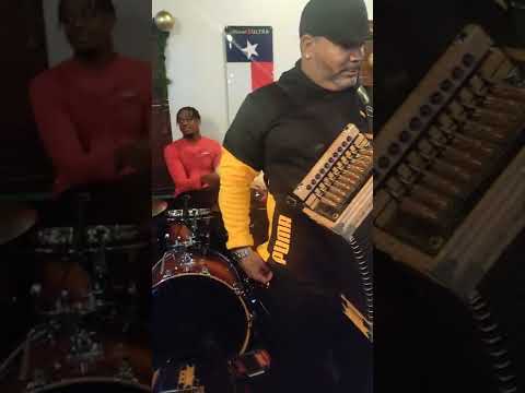 Nooney and the Zydeco Floaters live at Jax Grill 11/26