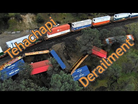 Tehachapi derailment & train chase to the loop on a rainy day.