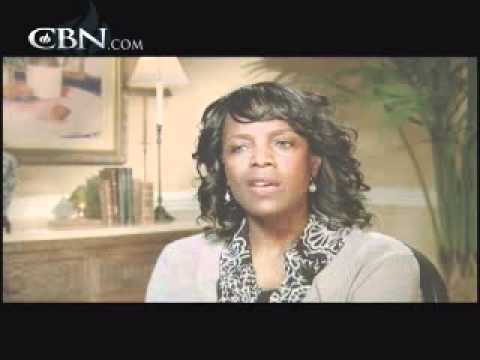 Brenda Battle Jordan, is speaking about, Common Core,In This Video ...