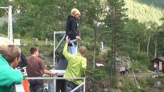 preview picture of video 'Bungee Jumping Rjukan Norway 2010'