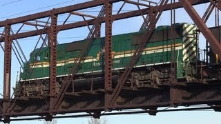 preview picture of video 'HBR 5008, an EMD SD50, Crossing the Lift Bridge at Ottawa, Illinois on 12-4-2012'