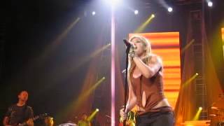 Kelly Clarkson - Come Here - Nashville