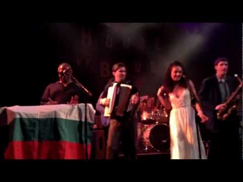 Orkestar Meze featuring Ellis Hall