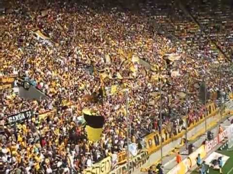 29.04.2012 SG Dynamo Dresden - St.Pauli - Stimmung K-Block