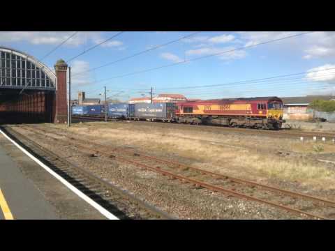 66044 running an intermodal freight train at Darlington station on the 30.4.16.