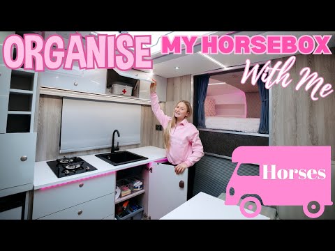 ORGANISE MY HORSEBOX WITH ME!