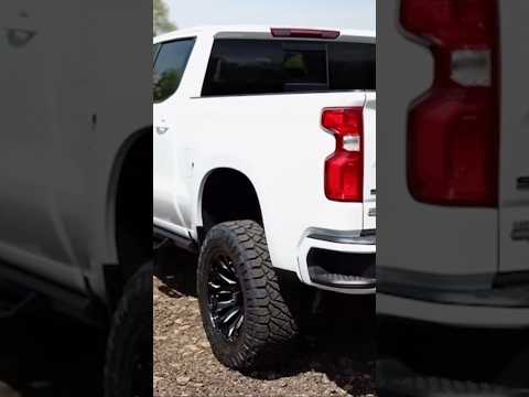Rough Country 6” Lift Kit for 2019-2024 Silverado 1500! In stock with FREE shipping Canada-wide!