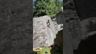 Video thumbnail de Problem E (Boulder 30, Nudole), 6b. Val Daone