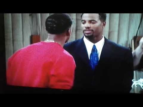 Marlon' laugh riot act $100 scene