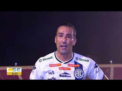 Entrevista do Leandro Kível a repórter, sua esposa, após Gol emocionante