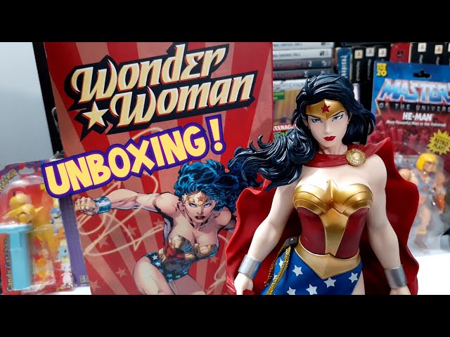 Vídeo relacionado con Kotobukiya DC Comics DC052 - Estatuilla de Mujer Maravilla blindada (24 cm)