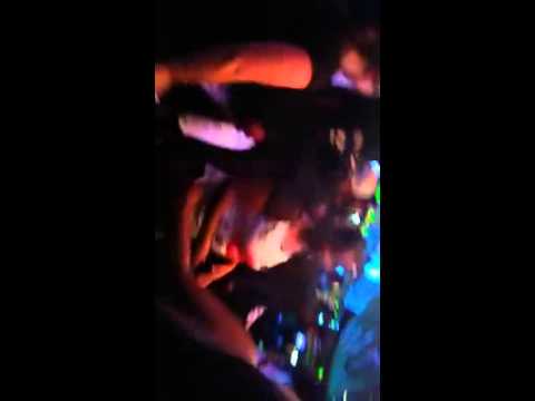 TeemVill-ShakeThatShit