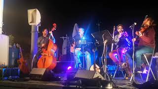 Vodku fiai : Desire apja (Cseh Tamás)