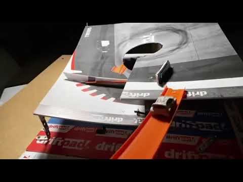 Amazing drifting cars by use of magnets