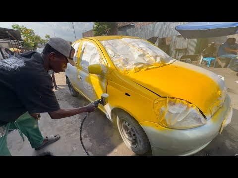 Perfect Taxi Paint Job in the streets of Kinshasa 🚕🇨🇩