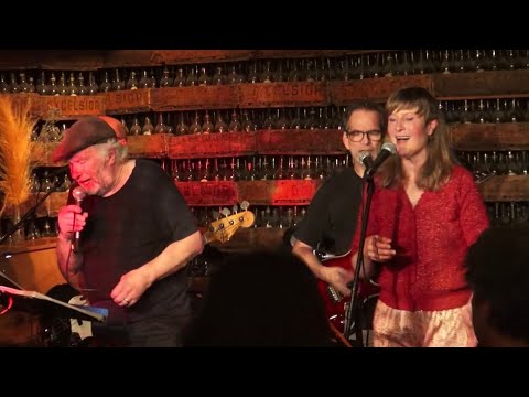 Bella Caio - Vuile Mong Live (& Tamara) @ Trefpunt -  30/4/2023