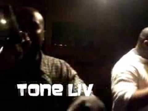 Remarkable mayor   hardbody live  