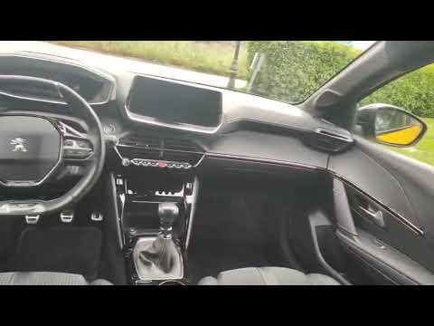 PEUGEOT 208 BlueHDi GT Line