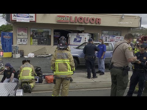 Postman Crashes Into Market, Dies After Medical Emergency In La Presa