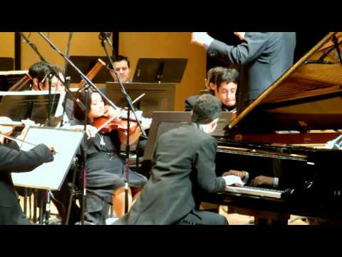 The Osuat. Marco Antonio Guzmán-Torres plays Beethoven 1 (3/4)