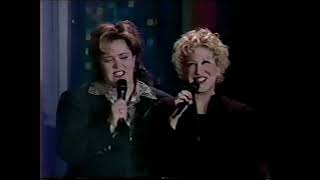 Bette Midler and Rosie O&#39;Donnell &quot;Twisted&quot;