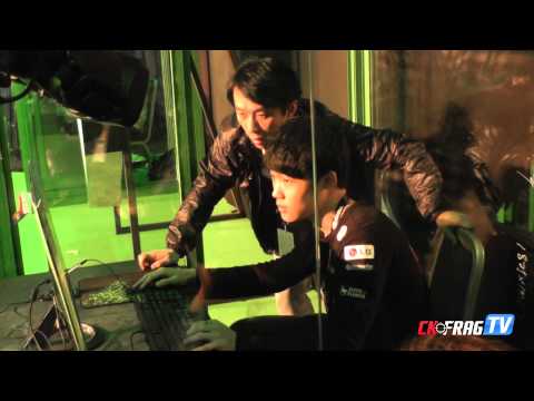 cnFrag.com - GeForce eSports 2013 StarCraft 2 Final MacSed vs. Yoda