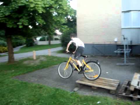 Skattkärr Alex När Han Bodde I Karlskoga