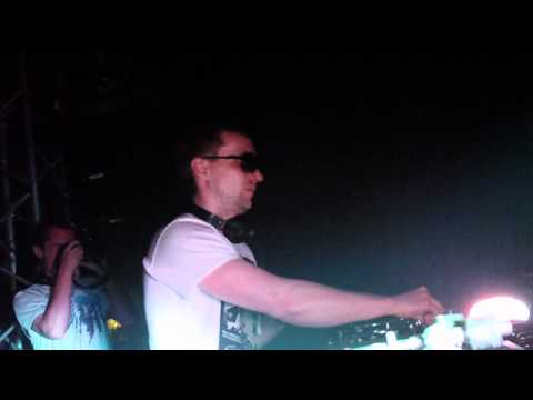 Max Lenski@Voltage-Village Underground. London