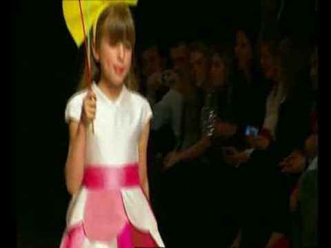 CIBELES MADRID NOVIAS | Desfile Agatha Ruiz de la Prada - Edición 2010