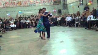 ROXANA SUAREZ Y SEBASTIAN ACHAVAL BAILANDO  "EL PUNTAZO" EN LA MILONGA DEL MORAN