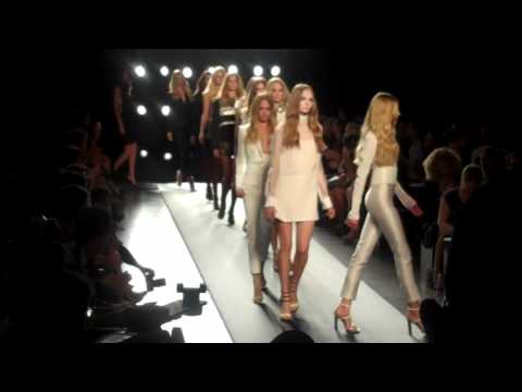 Gianfranco Ferré Spring 2011